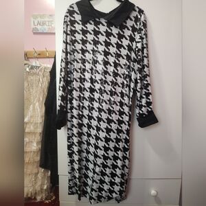 Elegant Houndstooth Long Sleeve Dress